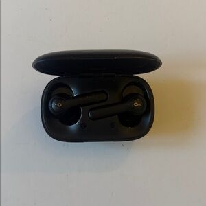 Soundcore Black Wireless Earbuds with Charging Case